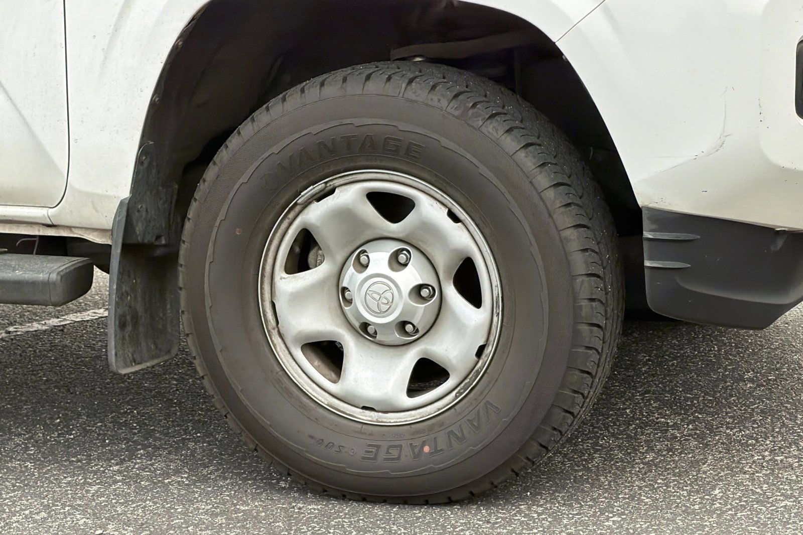 Used 2019 Toyota Tacoma SR5 RWD image 36