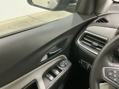 Used 2023 Chevrolet Equinox LT FWD image 14