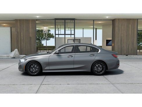 Used 2026 BMW 330i xDrive Sedan w/ Premium Package AWD/4WD image 4