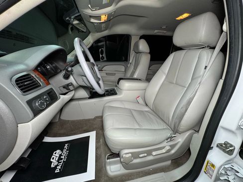 Used 2012 Chevrolet Suburban LT image 49