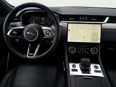 Used 2025 Jaguar F-PACE R-Dynamic S image 20