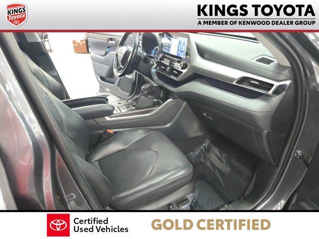 Used 2022 Toyota Highlander Platinum AWD/4WD image 24