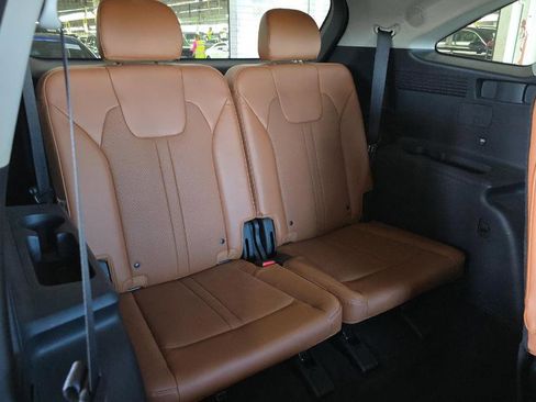 Certified 2022 Kia Sorento SX Prestige w/ Rust Color Package image 18