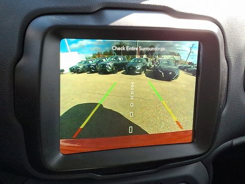 Used 2023 Jeep Renegade Latitude image 18