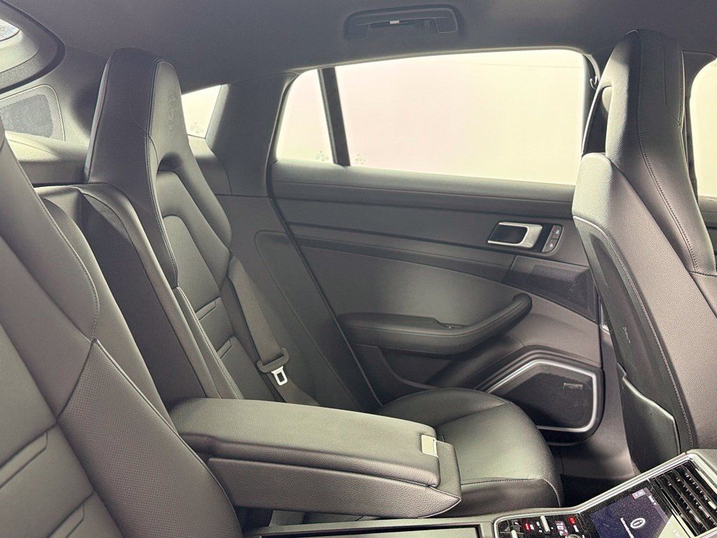 Used 2023 Porsche Panamera 4 Platinum Edition AWD/4WD image 24