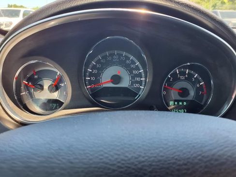 Used 2012 Chrysler 200 Limited FWD image 15