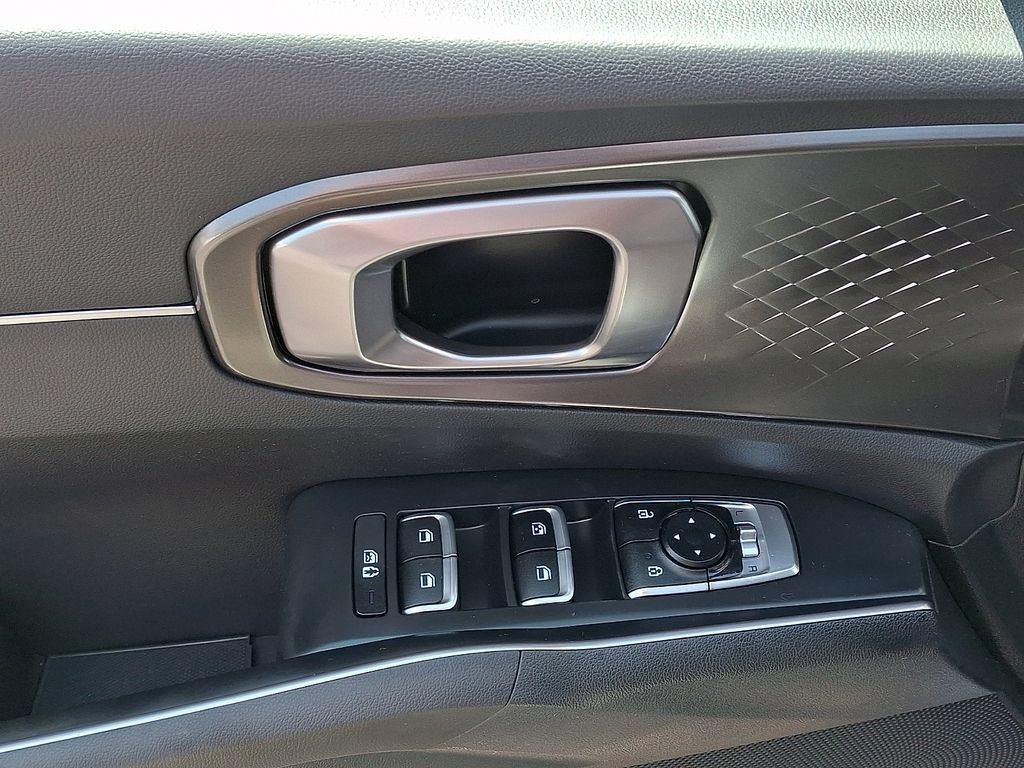 Certified 2023 Kia Sorento EX AWD/4WD image 15