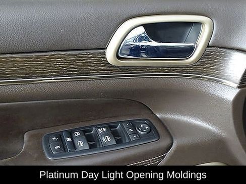 Used 2017 Jeep Grand Cherokee Summit w/ Platinum Series Group image 19