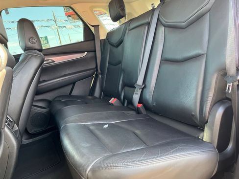 Used 2017 Cadillac XT5 Luxury FWD image 12