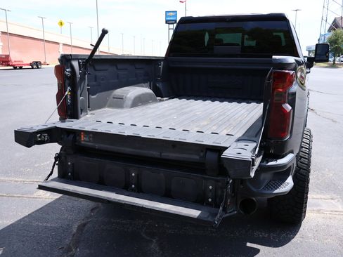 Used 2024 Chevrolet Silverado 2500 High Country w/ Midnight Edition AWD/4WD image 30