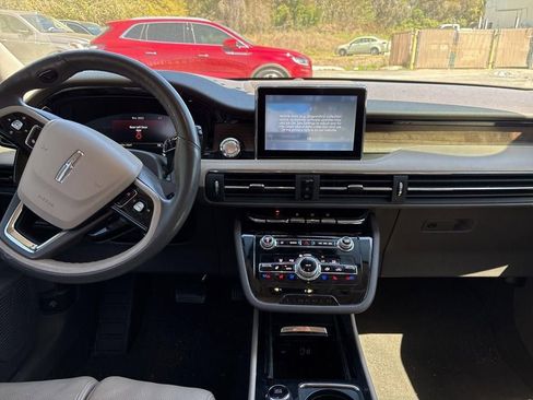 Used 2022 Lincoln Corsair Grand Touring w/ Elements Technology Bundle image 10