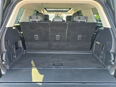 Used 2025 Ford Expedition Active AWD/4WD image 25