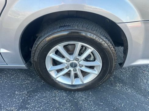 Used 2019 Dodge Grand Caravan SXT FWD image 10