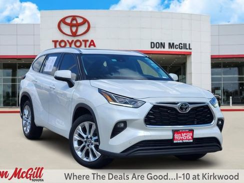 Certified 2025 Toyota Highlander Limited FWD image 1