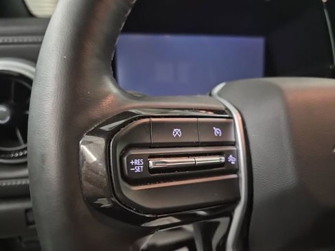 Used 2024 Chevrolet Colorado LT w/ LT Convenience Package III image 16