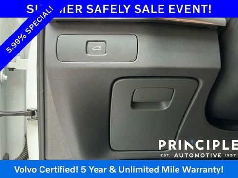 Certified 2025 Volvo XC90 B5 Core AWD/4WD image 25
