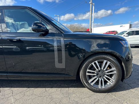 Used 2023 Land Rover Range Rover SE image 14