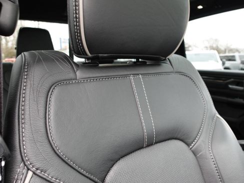 Used 2022 RAM 1500 Limited AWD/4WD image 46
