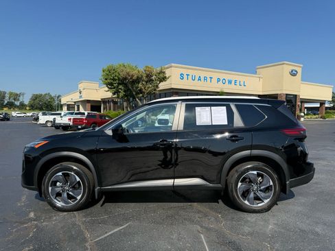 Used 2024 Nissan Rogue SV w/ SV Premium Package AWD/4WD image 25