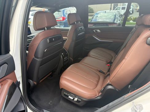Certified 2024 BMW X7 xDrive40i w/ M Sport Package AWD/4WD image 10