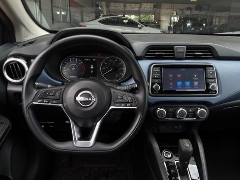 Used 2025 Nissan Versa SV FWD image 13