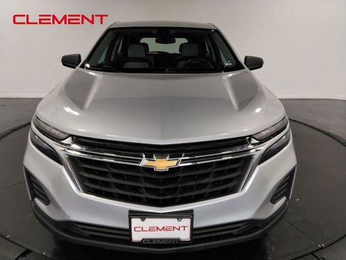 Used 2022 Chevrolet Equinox LS image 3