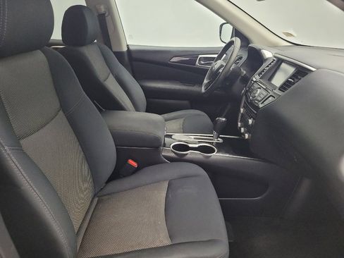 Used 2017 Nissan Pathfinder SV w/ Cargo Package image 21