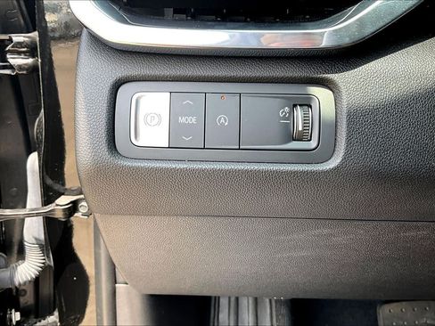 Used 2024 GMC Acadia Elevation w/ Black Edition FWD image 33