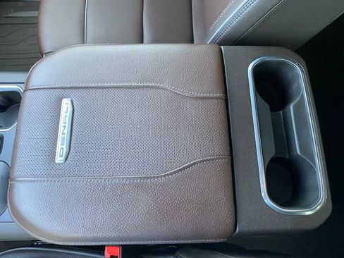 Used 2025 GMC Sierra 3500 Denali w/ Technology Package AWD/4WD image 22