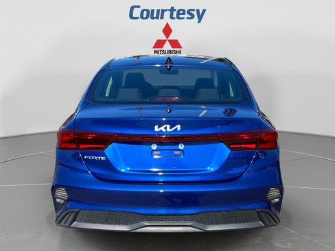 Used 2023 Kia Forte LXS FWD image 4