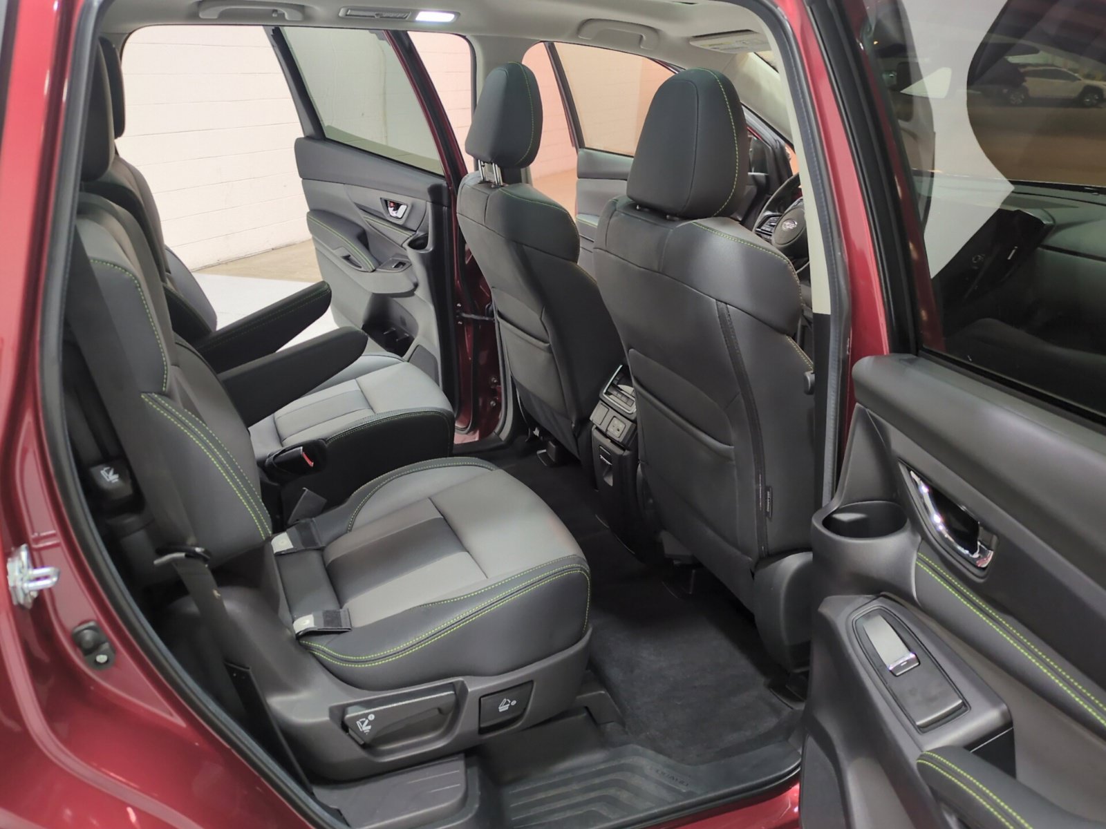 Used 2024 Subaru Ascent Onyx Edition AWD/4WD image 11