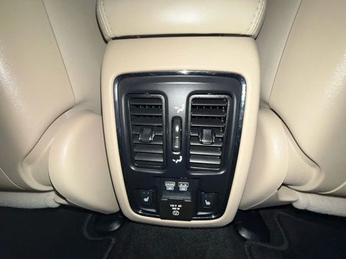 Used 2014 Jeep Grand Cherokee Limited image 20