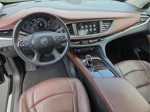 Used 2018 Buick Enclave Avenir w/ Avenir Technology Package FWD image 6