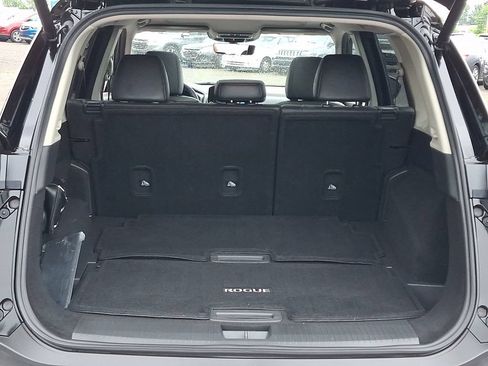 Certified 2023 Nissan Rogue Platinum w/ Platinum Premium Package AWD/4WD image 29