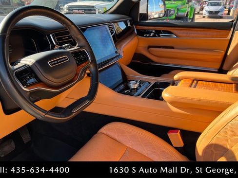 Used 2022 Jeep Grand Wagoneer Series III w/ Rear Seat Video Group 1 image 15