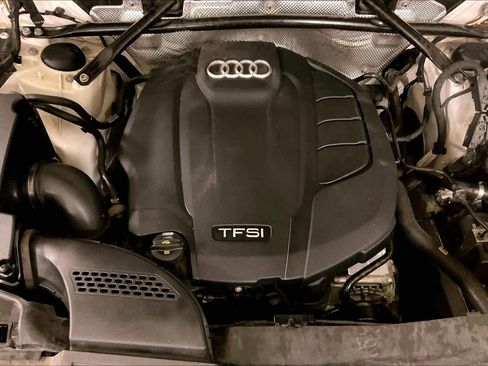 Used 2018 Audi Q5 Premium Plus image 29