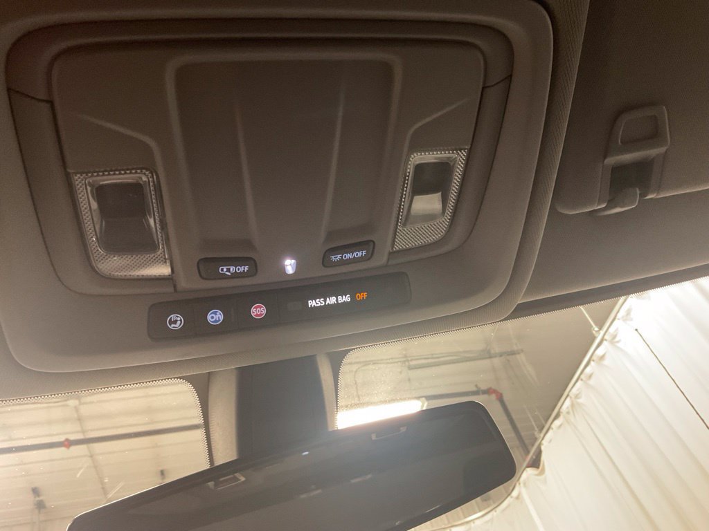 Used 2020 Chevrolet Silverado 1500 RST AWD/4WD image 25
