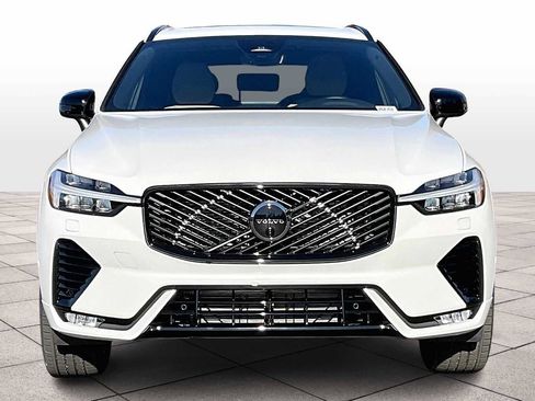 New 2026 Volvo XC60 B5 Plus w/ Protection Package Premier image 5