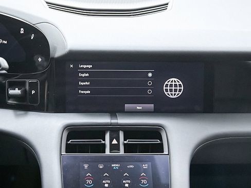 Used 2022 Porsche Taycan image 44