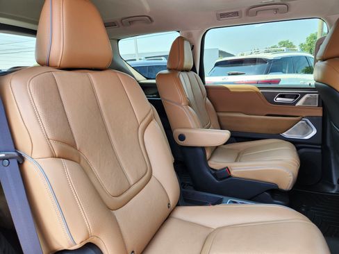 Certified 2025 INFINITI QX80 Sensory AWD/4WD image 15
