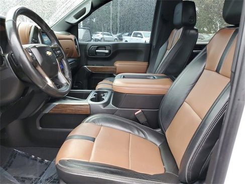 Used 2020 Chevrolet Silverado 1500 High Country w/ Technology Package image 19