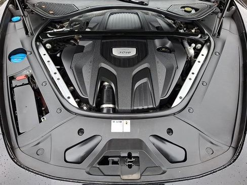 Used 2019 Porsche Panamera 4 image 35