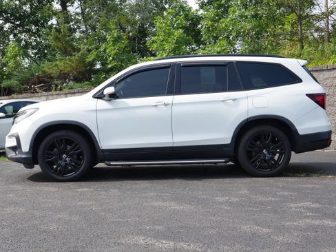 Used 2021 Honda Pilot Black Edition image 3