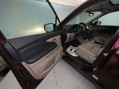 Used 2017 Honda Pilot EX-L image 11
