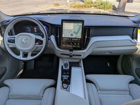 New 2026 Volvo XC60 T8 Ultra w/ Protection Package Premier AWD/4WD image 15