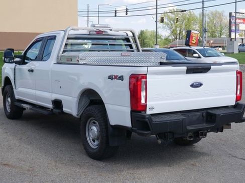 Used 2023 Ford F250 XL w/ F-250 >10K GVWR Package AWD/4WD image 8
