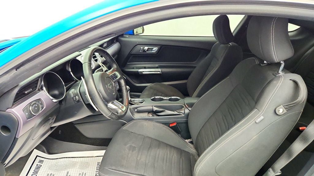 Used 2017 Ford Mustang GT w/ Black Accent Package RWD image 19