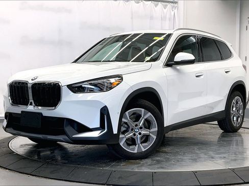 Certified 2023 BMW X1 xDrive28i w/ Premium Package AWD/4WD image 1