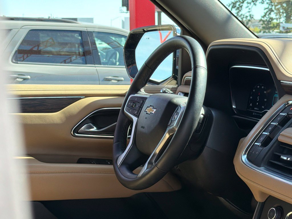 Used 2023 Chevrolet Tahoe Premier AWD/4WD image 34