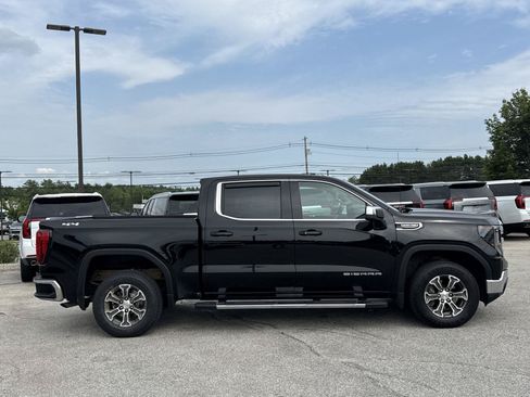 Used 2022 GMC Sierra 1500 SLE AWD/4WD image 8